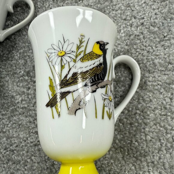 Decorative Pedestal Coffee Mugs Fred Roberts 4 Different Birds Colorful Kitchen - Picture 3 of 16